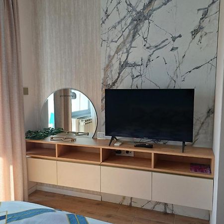 Apartment Centrum - Free Private Parking Novi Sad Luaran gambar