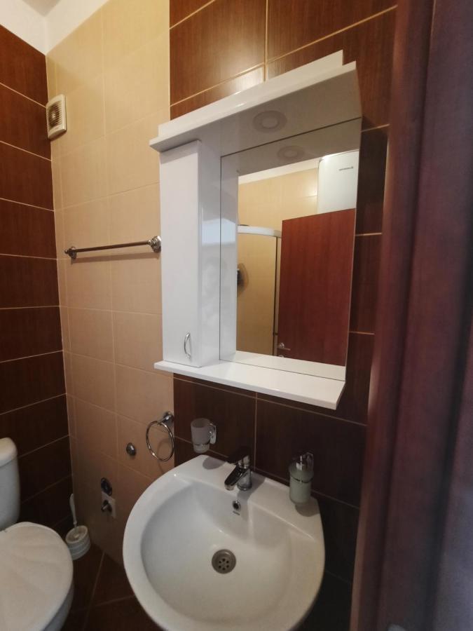 Apartment Centrum - Free Private Parking Novi Sad Luaran gambar