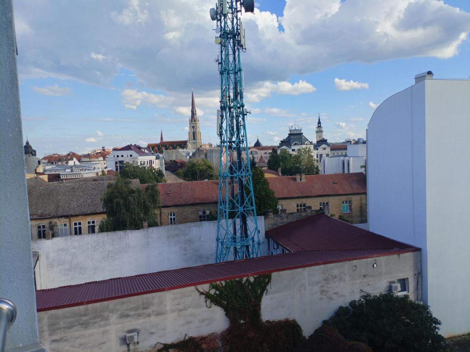 Apartment Centrum - Free Private Parking Novi Sad Luaran gambar