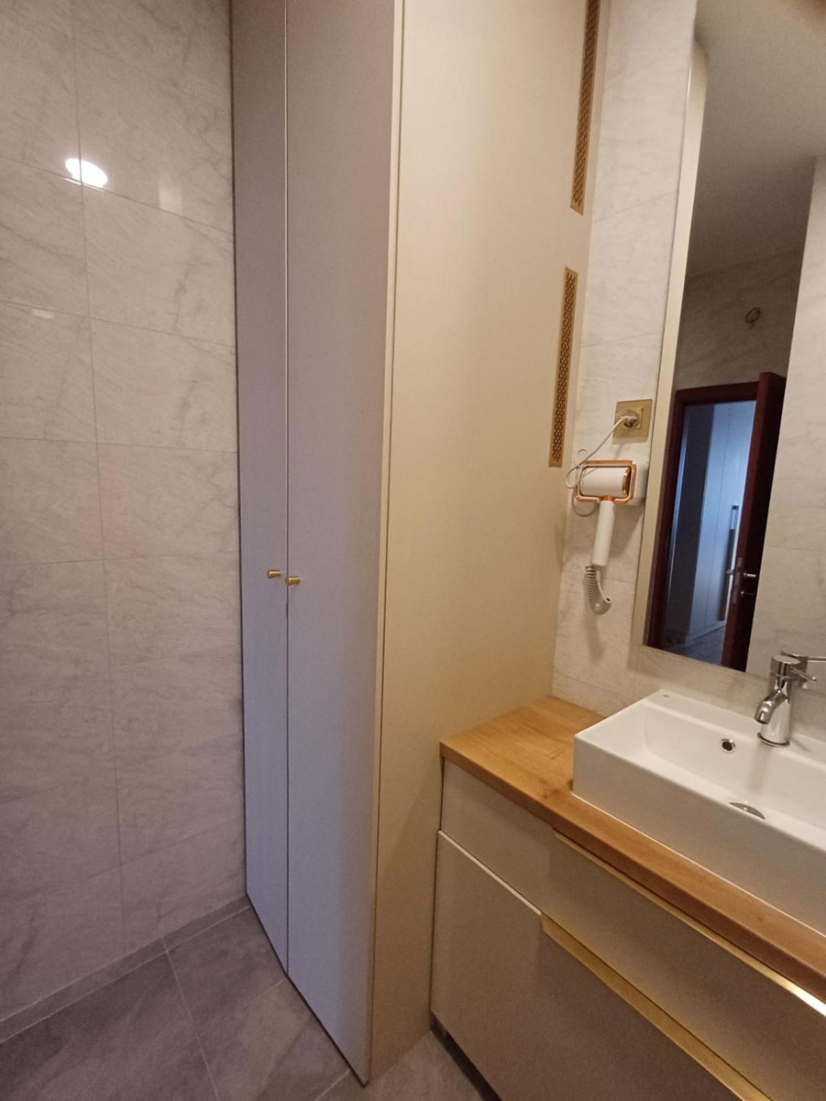 Apartment Centrum - Free Private Parking Novi Sad Luaran gambar