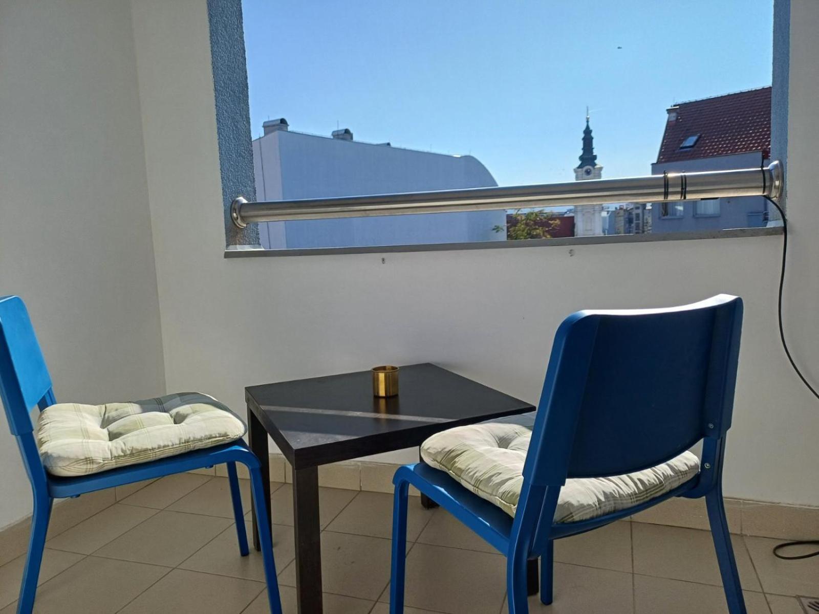 Apartment Centrum - Free Private Parking Novi Sad Luaran gambar